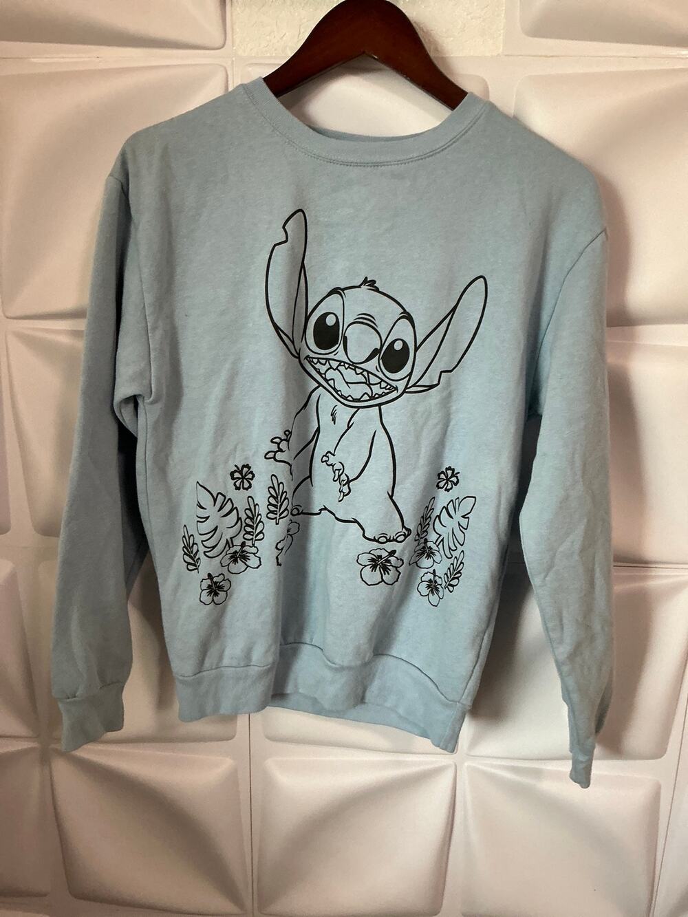Disney Stitch Blue Cartoon Graphic Crew Neck Sweatshirt Junior's Size Small 3-5